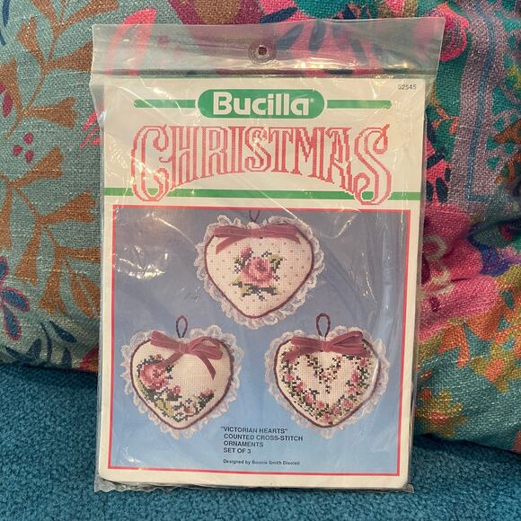 Vintage Bucilla Cross Stitch Victorian Hearts set of 3 Ornaments Complete Kit - Picture 1 of 8